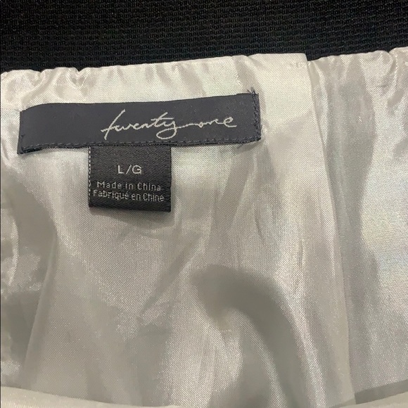 Twenty-One Mini Skirt - Picture 3 of 4